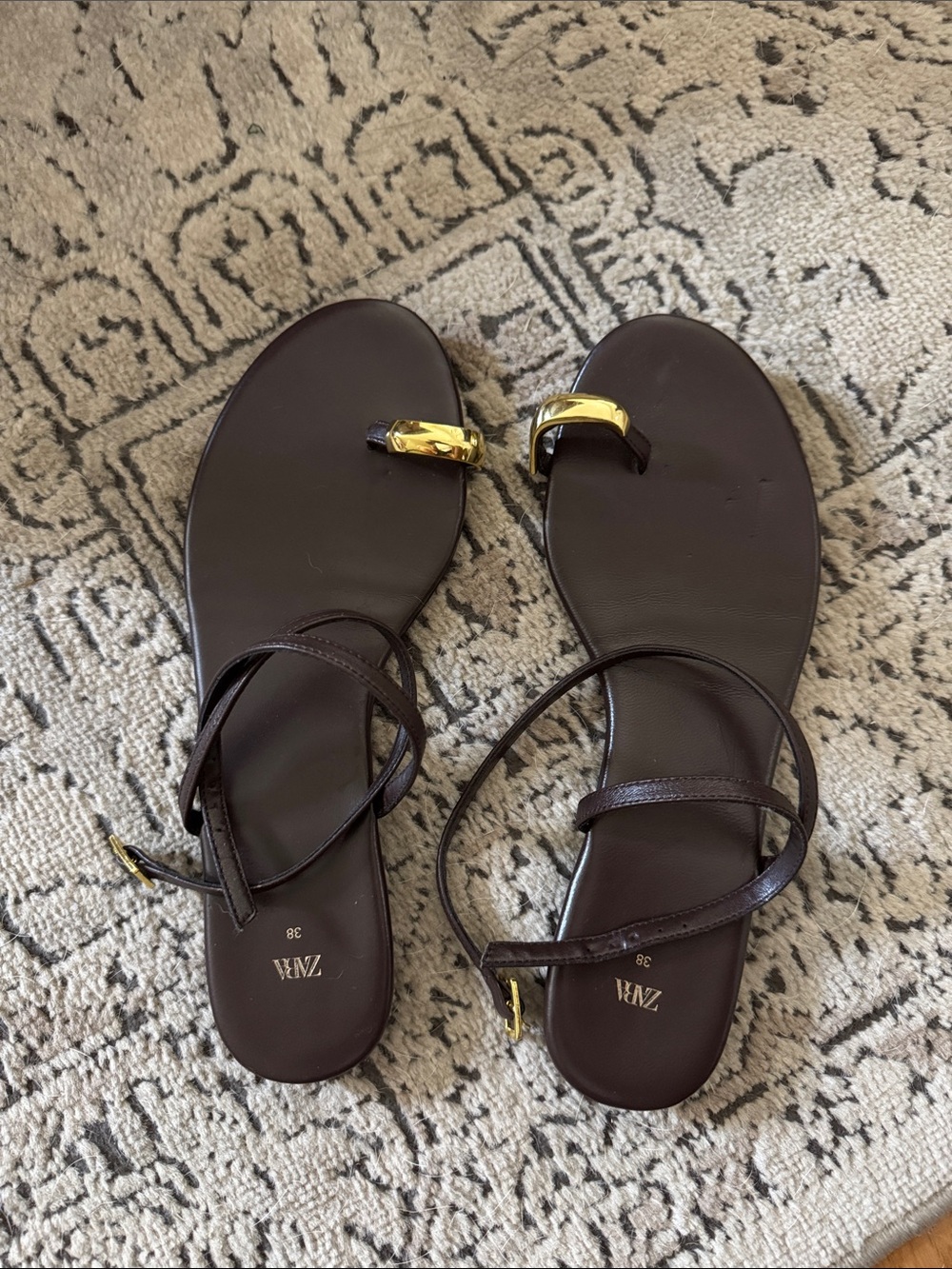 Zara Dark Brown Strappy Toe-Ring Sandals with Gold Hardware size 38